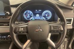 2022 Mitsubishi
Outlander PHEV Exceed