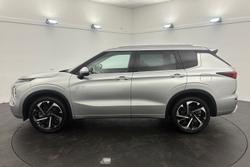 2022 Mitsubishi
Outlander PHEV Exceed
