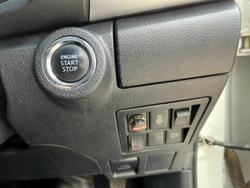 2020 Toyota
Hilux SR5