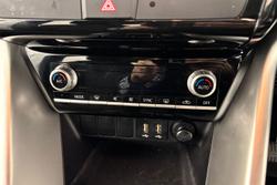 2023 Mitsubishi
Eclipse Cross PHEV ES