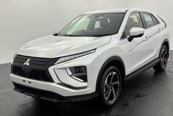 2023 Mitsubishi
Eclipse Cross PHEV ES