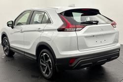 2023 Mitsubishi
Eclipse Cross PHEV ES