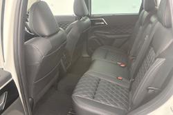 2022 Mitsubishi
Outlander PHEV Exceed