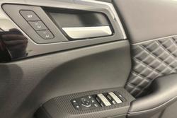 2022 Mitsubishi
Outlander PHEV Exceed
