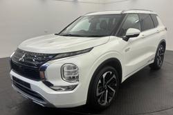 2022 Mitsubishi
Outlander PHEV Exceed