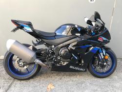 2017 Suzuki
GSX-R1000R