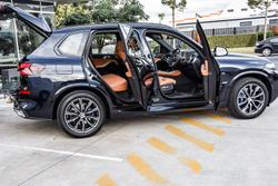 2025 BMW X5 xDrive30d M Sport G05 LCI 4X4 Constant M Carbon Black