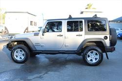 2013 Jeep
Wrangler Unlimited Sport
