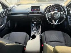 2014 Mazda
3 Maxx