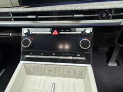 2025 Hyundai
Santa Fe Hybrid