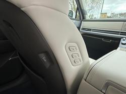 2025 Hyundai
Santa Fe Hybrid