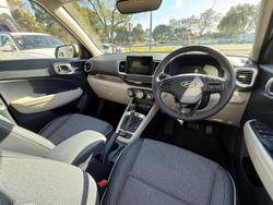 2025 Hyundai
                Venue Elite