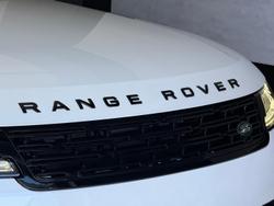 2024 Land Rover
                Range Rover Sport D300 Dynamic SE