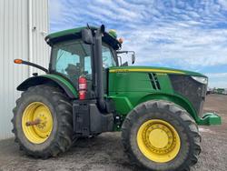 2012 John Deere 7200R Green