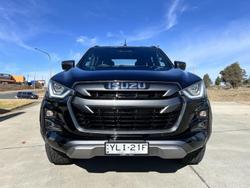 2021 Isuzu
D-MAX X-TERRAIN