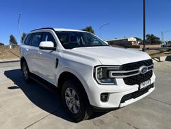 2022 Ford
Everest Ambiente