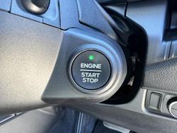 2022 Ford
                Everest Ambiente