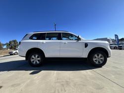 2022 Ford
                Everest Ambiente