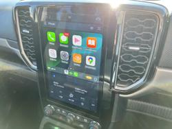 2022 Ford
Everest Ambiente