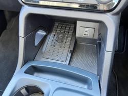 2022 Ford
Everest Ambiente