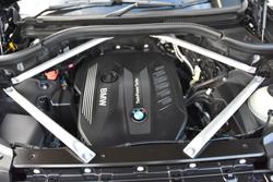 2021 BMW X7 xDrive30d M Sport Dark Shadow Edition G07 4X4 Constant Frozen Arctic Grey