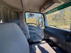 2015 Isuzu
Fyh Tilt Tray And Crane Truck, 350Hp, Auto, Only 105K Kms
