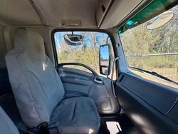 2015 Isuzu
Fyh Tilt Tray And Crane Truck, 350Hp, Auto, Only 105K Kms