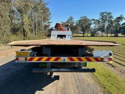 2015 Isuzu
Fyh Tilt Tray And Crane Truck, 350Hp, Auto, Only 105K Kms
