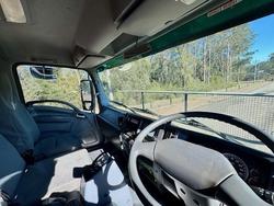 2015 Isuzu
Fyh Tilt Tray And Crane Truck, 350Hp, Auto, Only 105K Kms