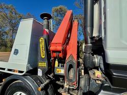 2015 Isuzu
Fyh Tilt Tray And Crane Truck, 350Hp, Auto, Only 105K Kms