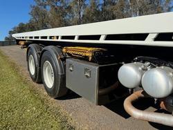 2015 Isuzu
Fyh Tilt Tray And Crane Truck, 350Hp, Auto, Only 105K Kms