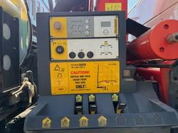 2015 Isuzu
Fyh Tilt Tray And Crane Truck, 350Hp, Auto, Only 105K Kms
