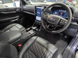 2025 Ford Everest Platinum