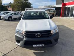 2023 Toyota
Hilux Workmate