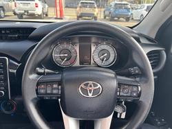 2023 Toyota
Hilux Workmate