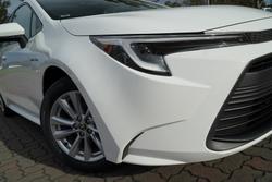 2022 Toyota
Corolla Ascent Sport Hybrid