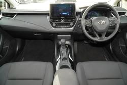 2022 Toyota
Corolla Ascent Sport Hybrid
