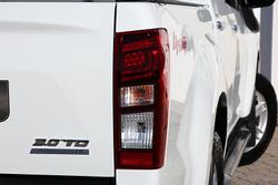 2017 Isuzu
D-MAX LS-Terrain