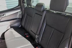 2017 Isuzu
D-MAX LS-Terrain