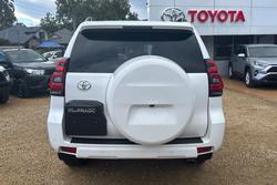 2022 Toyota
Landcruiser Prado GXL