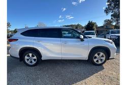 2022 Toyota
Kluger GX