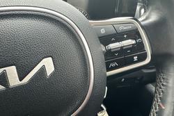 2022 Kia
                Sorento Sport