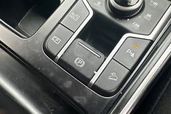 2022 Kia
                Sorento Sport