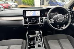 2022 Kia
                Sorento Sport