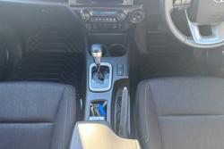 2023 Toyota
Hilux SR5
