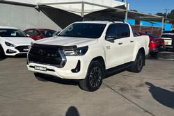 2023 Toyota
Hilux SR5