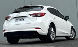 2016 Mazda
3 Neo
