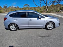 2014 Subaru
                Impreza 2.0i