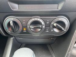 2016 Mazda
3 Neo