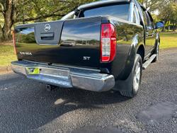 2014 Nissan
Navara ST